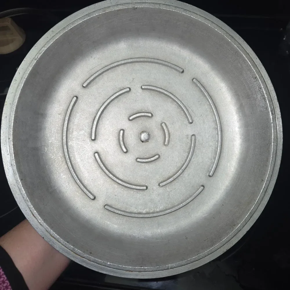 Vintage Sears Roebuck Cast Aluminum Nonstick Harvest Gold Dutch Oven Lid